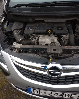 Opel Zafira cena 29000 przebieg: 204600, rok produkcji 2015 z Legnica małe 106